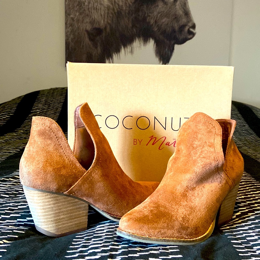 Coconuts by Matisse Bootie